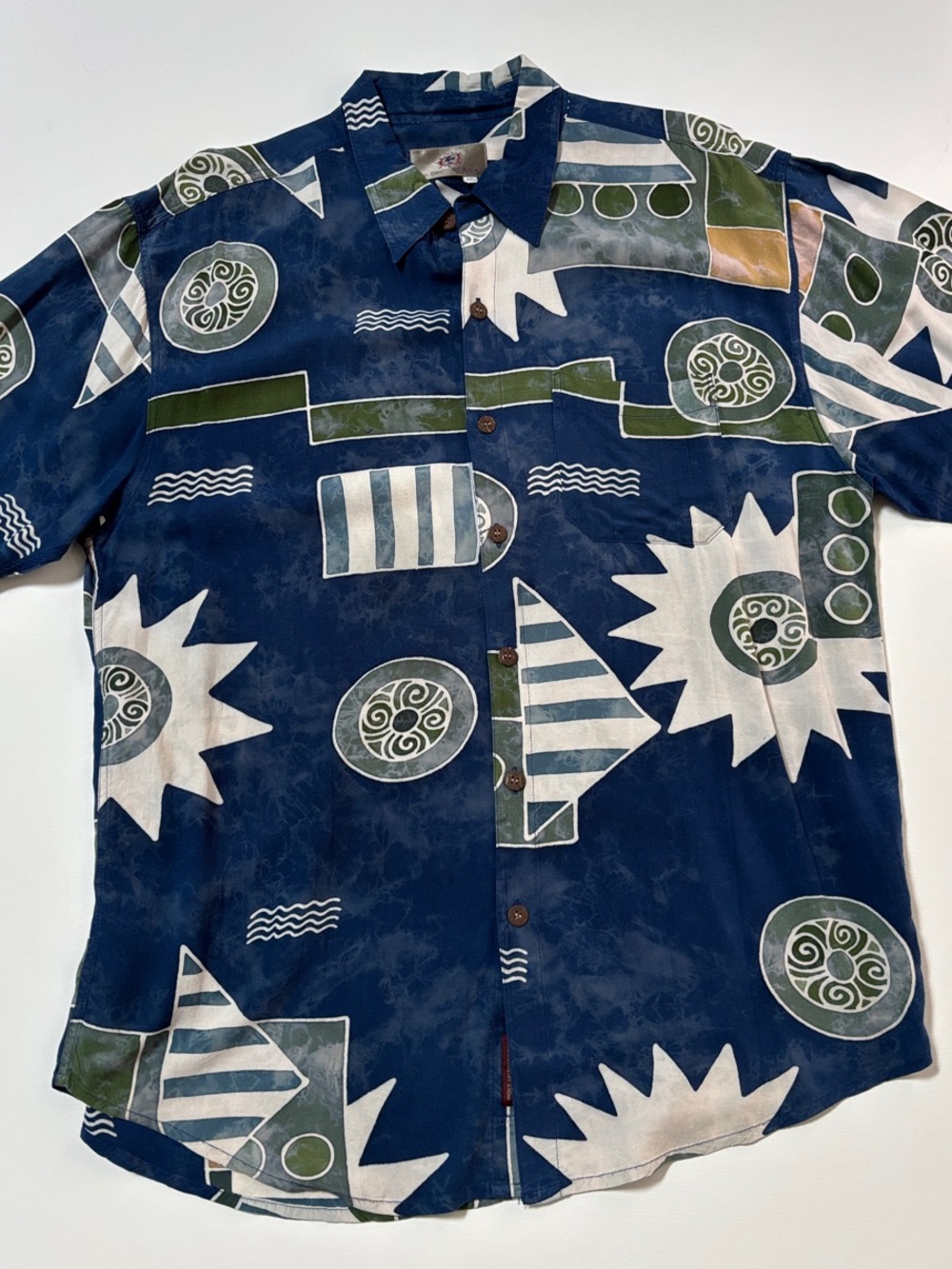 Territory Ahead XXL 100% Rayon Hawaiian Camp Shirt Blue Geometric Aloha